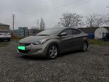 Hyundai Elantra-7