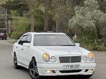 Mercedes E 320-2