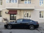 Lexus ES 300h-4