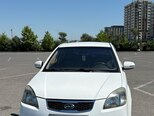 Kia Rio-1
