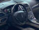 Lincoln MKZ-9