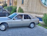 Mercedes 190-10