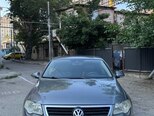 Volkswagen Passat-2