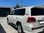 Toyota Land Cruiser-6
