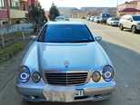 Mercedes E 320-1