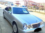 Mercedes E 320-6