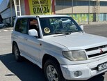Mitsubishi Pajero io-8