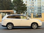 Mitsubishi Outlander-8
