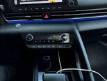 Hyundai Elantra-13