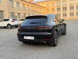 Porsche Macan-3