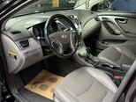 Hyundai Elantra-17
