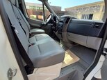 Volkswagen Crafter-11