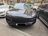 Porsche Cayenne-1