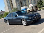 Mercedes E 240-4