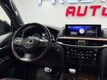 Lexus LX 570-19
