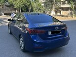 Hyundai Accent-4