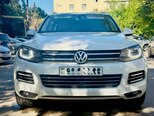 Volkswagen Touareg-1