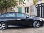 Hyundai Sonata-4