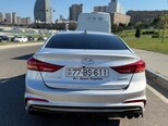 Hyundai Elantra-4