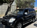 Mitsubishi Pajero-1