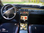 Mercedes E 240-2