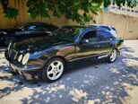 Mercedes E 240-11