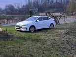 Hyundai Elantra-8