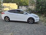 Hyundai Elantra-17