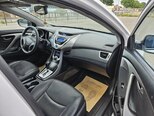 Hyundai Elantra-12