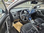 Hyundai Elantra-13