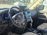 Toyota Land Cruiser-8