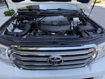 Toyota Land Cruiser-9