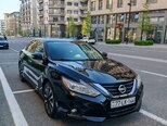 Nissan Altima-4