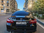 Nissan Altima-2