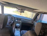 Mercedes E 230-11