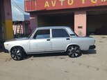 LADA (VAZ) 2107-4