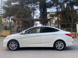 Hyundai Accent-2
