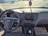 Kia Rio-5