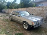 Mercedes 200 D-6