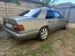 Mercedes 200 D-14