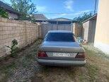Mercedes 200 D-16