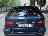 Mercedes B 200-2