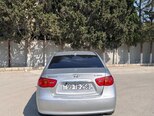 Hyundai Elantra-2