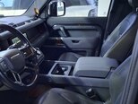 Land Rover Defender-7