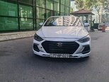 Hyundai Elantra-1
