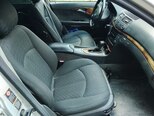 Mercedes E 220-11