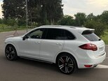 Porsche Cayenne GTS-2