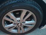 Hyundai Elantra-13