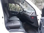 Toyota HiAce-7