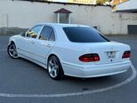 Mercedes E 240-19
